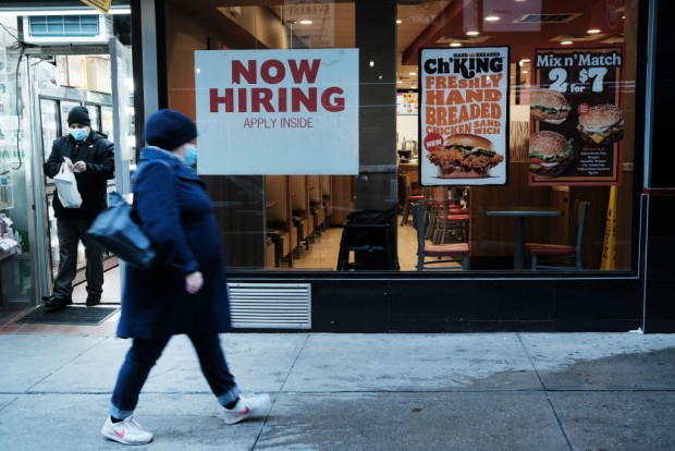 Jobless Claims Jump to Highest Level in Three Months, Signaling Cooling Labor Market