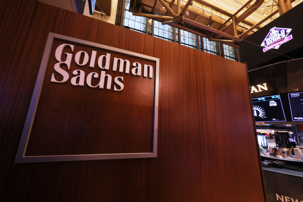 Apple and Goldman Sachs Face Uncertain Future in Credit Card Partnership