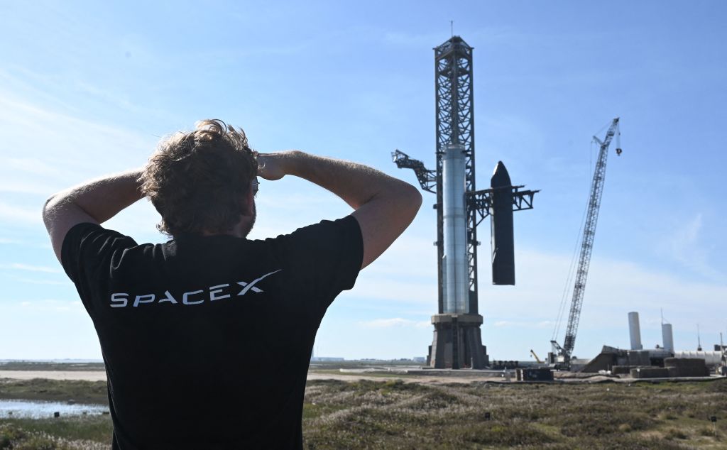 SpaceX Blasts Critics into Unemployment, But Labor Agency Says It's Illegal