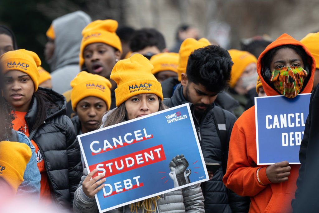 Uncertainty Clouds Future of Student Loan Relief After Program Expires