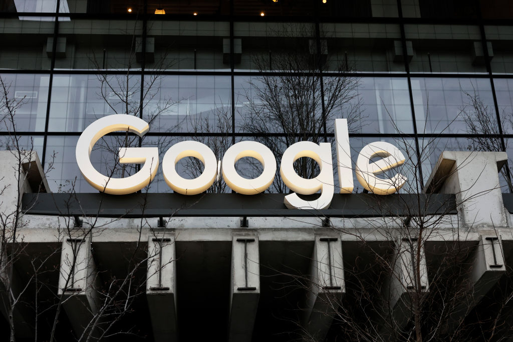 Google Buys Access to Reddit Data, Raising Privacy Concerns