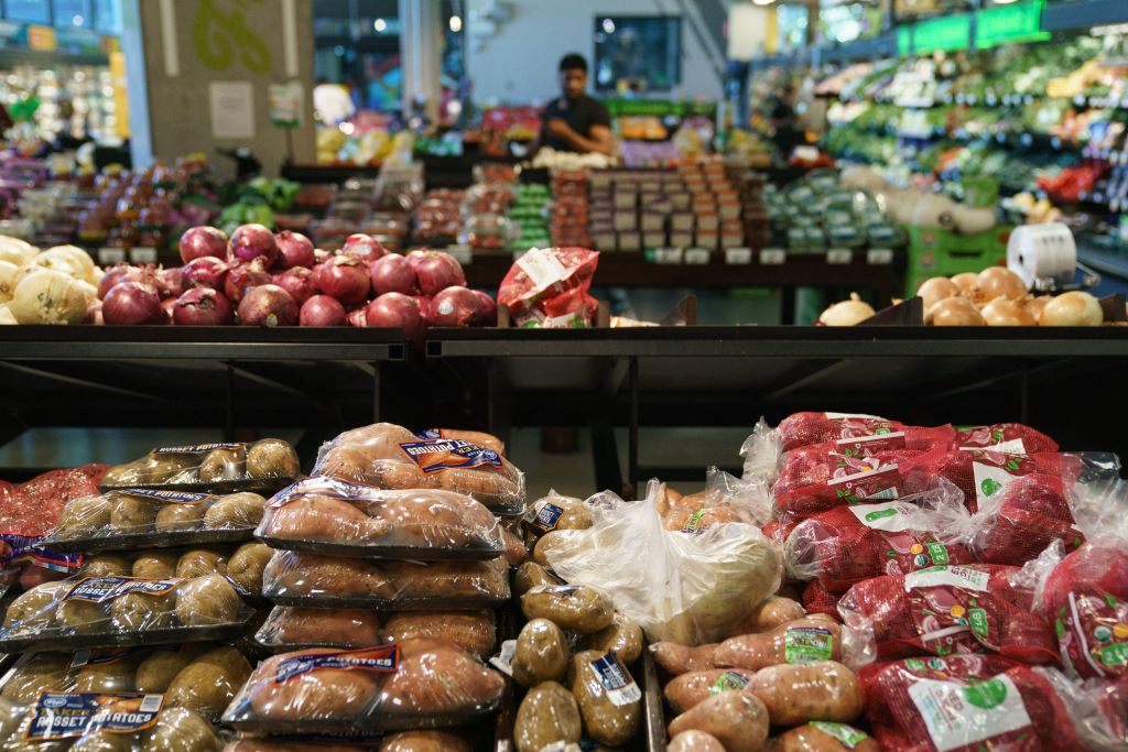 Americans Spend Record Share of Income on Food Since 1991