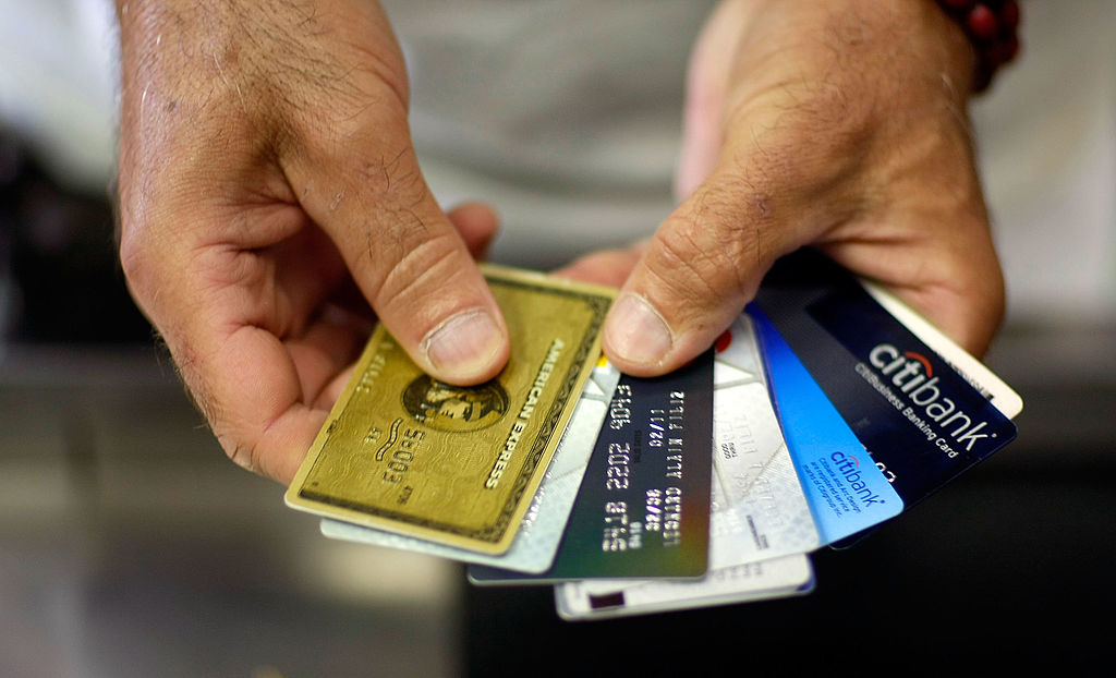 Feds Say Credit Card Fees May Outweigh Perks