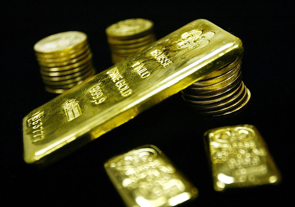 Could Economic Uncertainty Push Up Gold Prices in June?