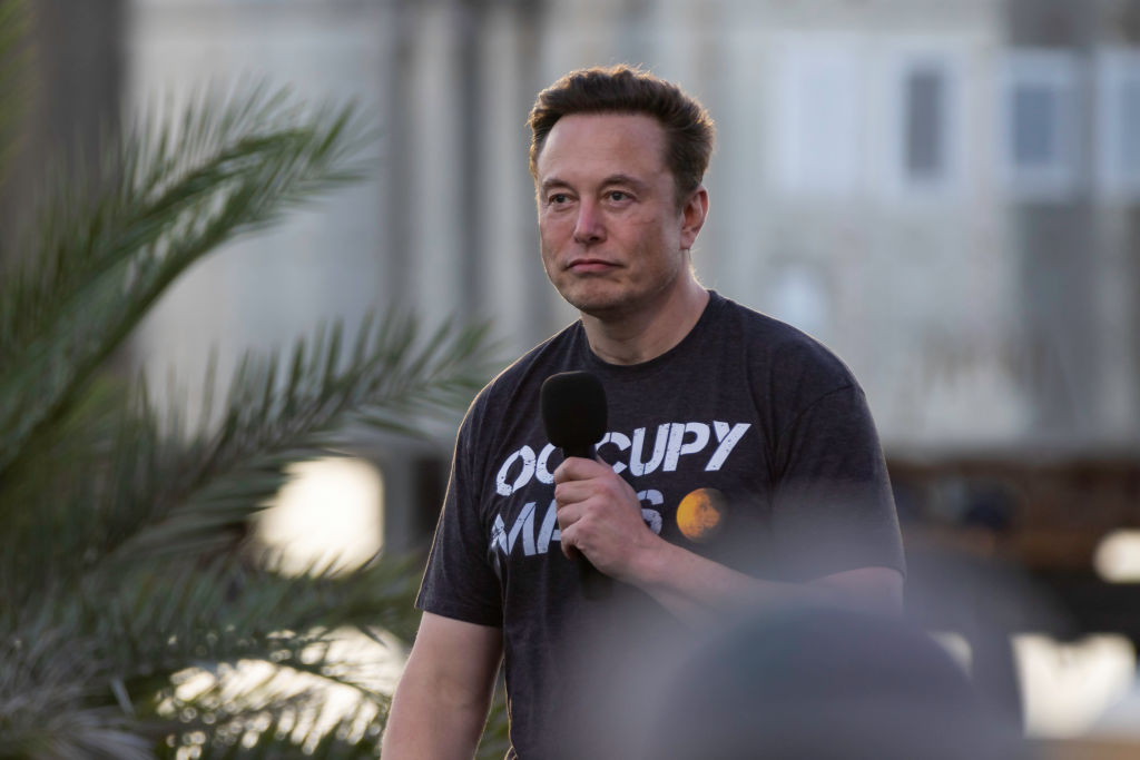 Tesla Shareholder Sues Musk, Alleging $7.5 Billion Insider Trading Scheme