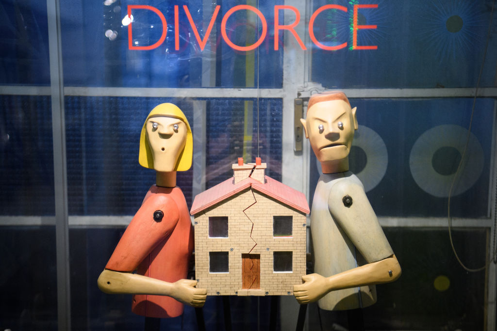 Essential Money Moves During Divorce Proceedings