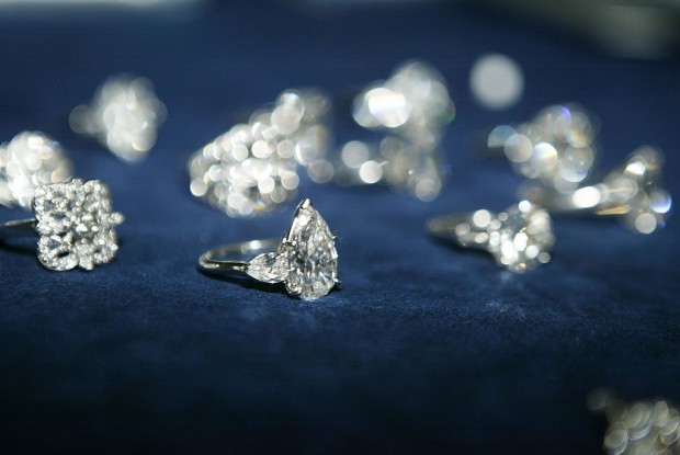 Lab-Grown Diamonds Squeeze Prices, Putting Traditional Gem Market Under Pressure