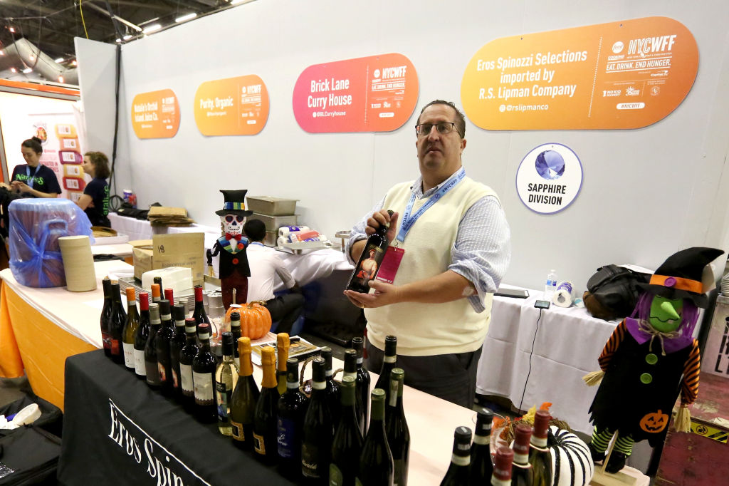 Feds Sue Largest U.S. Booze Distributor for 'Secret Kickbacks' to Retailers