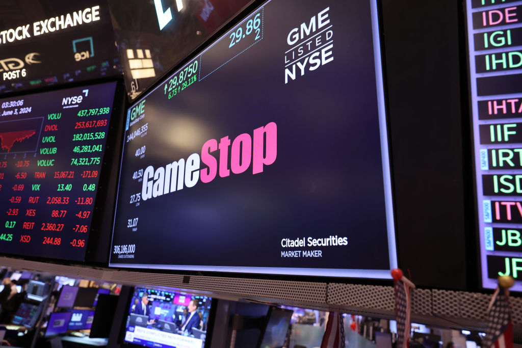 &#034;Roaring Kitty&#034; Disappoints, GME Slips 40% After Long-Awaited Livestream
